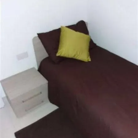 Apartment Modern 2 Bedroom -