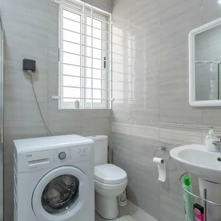 Modern 2 Bedroom - Sliema